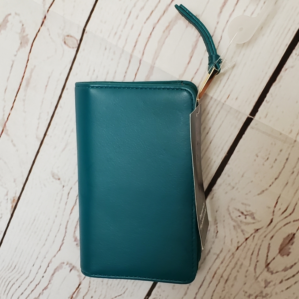 No Boundaries recycled materials women's wallet teal blue